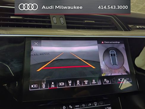 Used 2024 Audi Q8 e-tron Prestige w/ Prestige Package AWD/4WD image 29