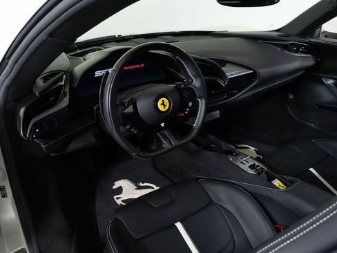 Used 2022 Ferrari SF90 Stradale image 4