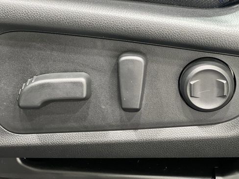 Certified 2025 Subaru Forester Limited image 12