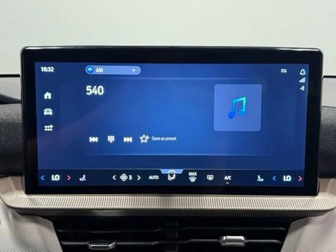 New 2026 Ford Explorer Active AWD/4WD image 21