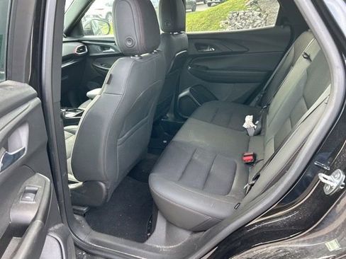 Used 2023 Chevrolet TrailBlazer RS w/ Convenience Package AWD/4WD image 6