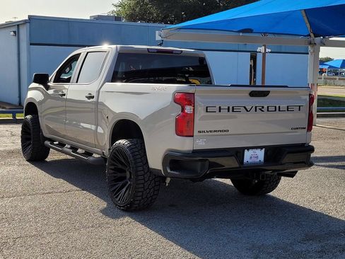 Used 2026 Chevrolet Silverado 1500 Custom Trail Boss w/ Turbomax Blackout Package AWD/4WD image 4