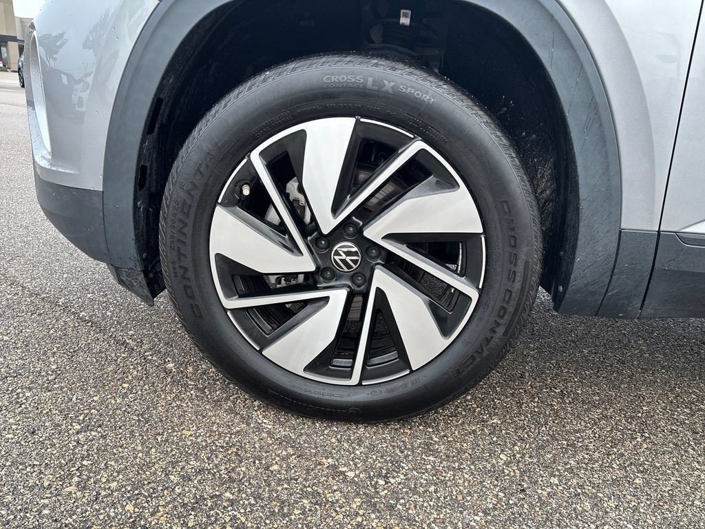 Used 2024 Volkswagen Atlas SE FWD image 30