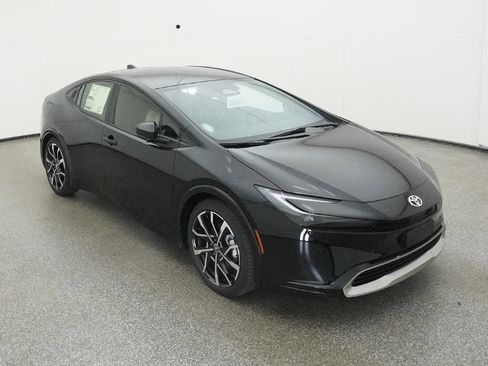 New 2026 Toyota Prius Plug-In Hybrid FWD image 16