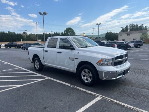 Used 2019 RAM 1500 Tradesman w/ Chrome Plus Package AWD/4WD image 8
