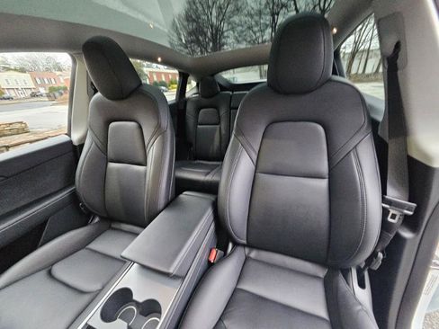 Used 2024 Tesla Model Y Long Range image 35