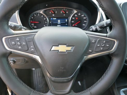Used 2024 Chevrolet Equinox LT AWD/4WD image 17