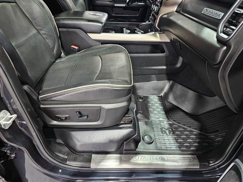 Used 2019 RAM 2500 Laramie AWD/4WD image 36