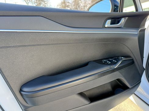 Used 2022 Kia K5 GT-Line image 11