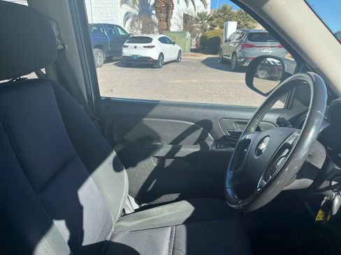 Used 2010 Chevrolet Tahoe LS w/ Exterior Plus Package image 16