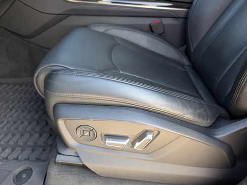 Used 2023 Audi Q7 3.0T Prestige w/ Prestige Package image 10