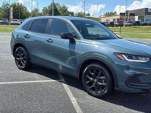 Used 2024 Honda HR-V Sport image 2