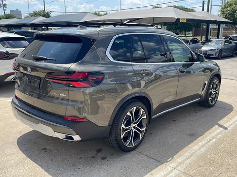 Used 2025 BMW X5 xDrive50e AWD/4WD image 5
