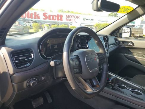 Used 2025 Dodge Durango GT AWD/4WD image 13