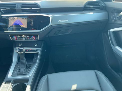 New 2025 Audi Q3 2.0T Premium image 26