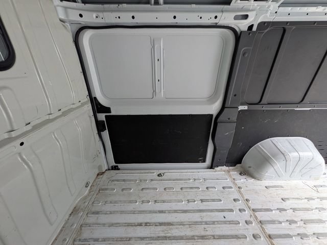 Used 2025 RAM ProMaster 2500 w/ Convenience Group FWD image 8