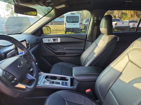 Used 2020 Ford Explorer Limited w/ Class III Trailer Tow Package image 15