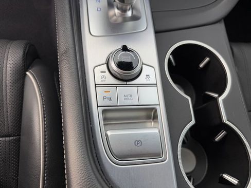 Used 2019 Genesis G70 2.0T Advanced w/ Elite Package image 10