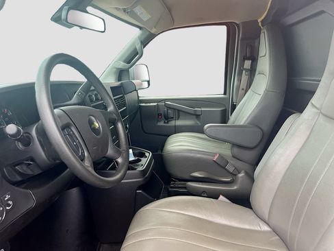 Used 2025 Chevrolet Express 2500 Extended w/ Safety Package RWD image 20