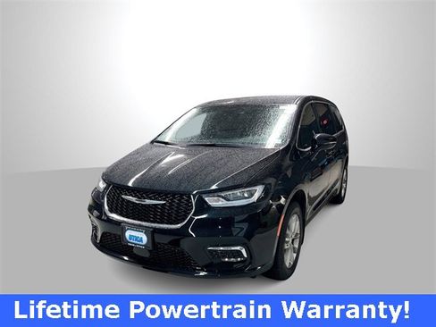 New 2026 Chrysler Pacifica Select image 1