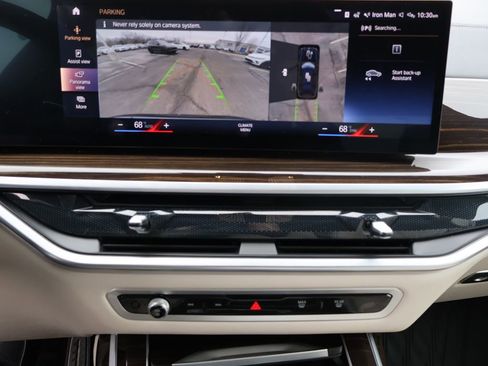 Used 2023 BMW X7 xDrive40i w/ M Sport Package AWD/4WD image 28
