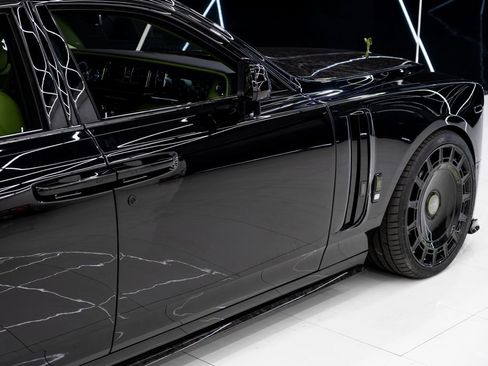 Used 2023 Rolls-Royce Phantom Sedan w/ The Phantom Package image 20