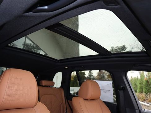 New 2026 BMW X5 xDrive50e w/ Executive Package image 30