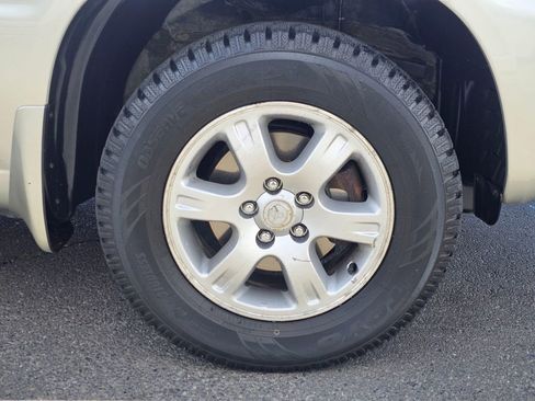 Used 2003 Toyota Highlander 4WD V6 image 9