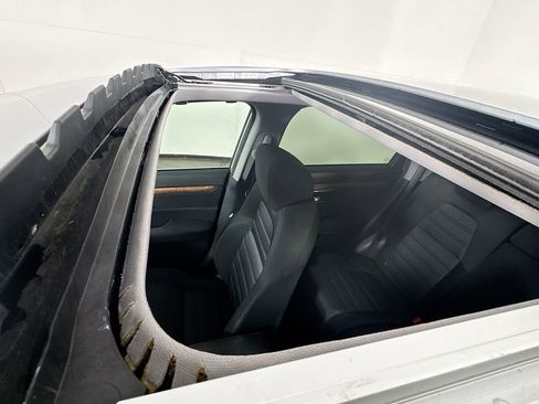 Used 2017 Honda CR-V EX image 24