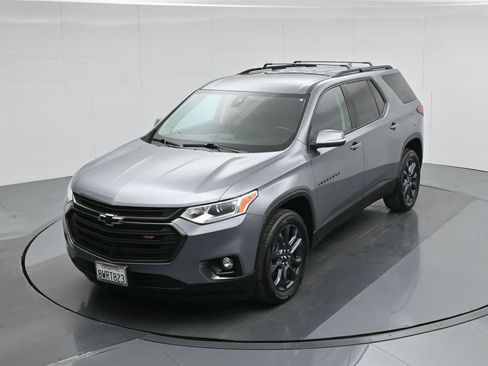 Used 2021 Chevrolet Traverse RS image 40