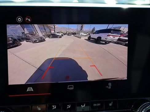 New 2026 GMC Canyon Elevation w/ Convenience Package image 16