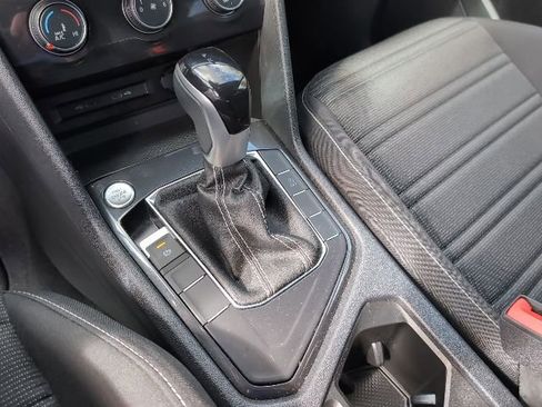 Used 2024 Volkswagen Tiguan S image 20