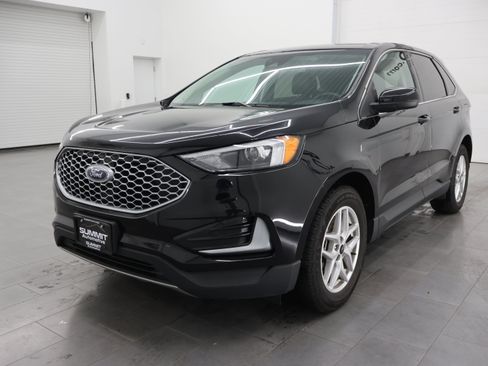 Used 2024 Ford Edge SEL AWD/4WD image 7