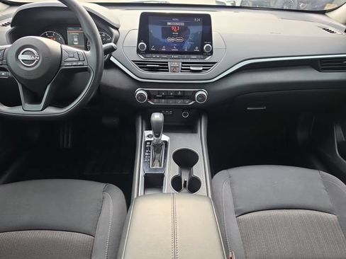 Certified 2025 Nissan Altima 2.5 S FWD image 14