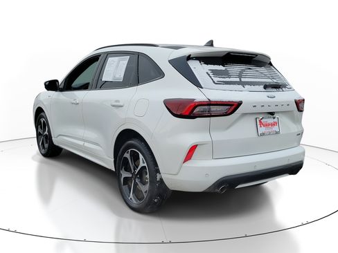 Used 2023 Ford Escape ST-Line Elite image 3