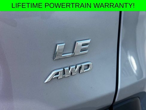 Used 2021 Toyota RAV4 LE AWD/4WD image 14