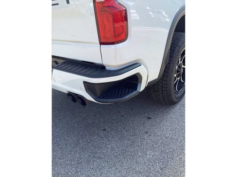 Used 2022 Chevrolet Silverado 1500 RST w/ LPO, Blackout Package AWD/4WD image 21