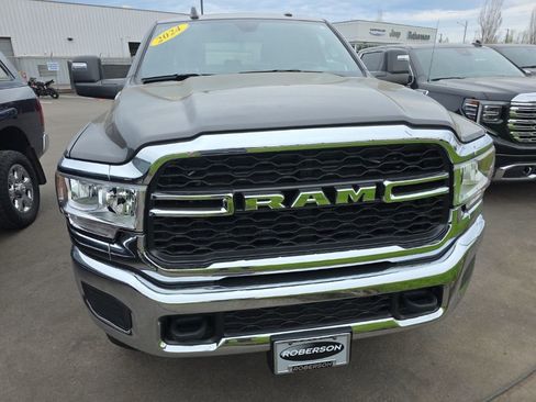 Used 2024 RAM 2500 Tradesman w/ Chrome Appearance Group image 6