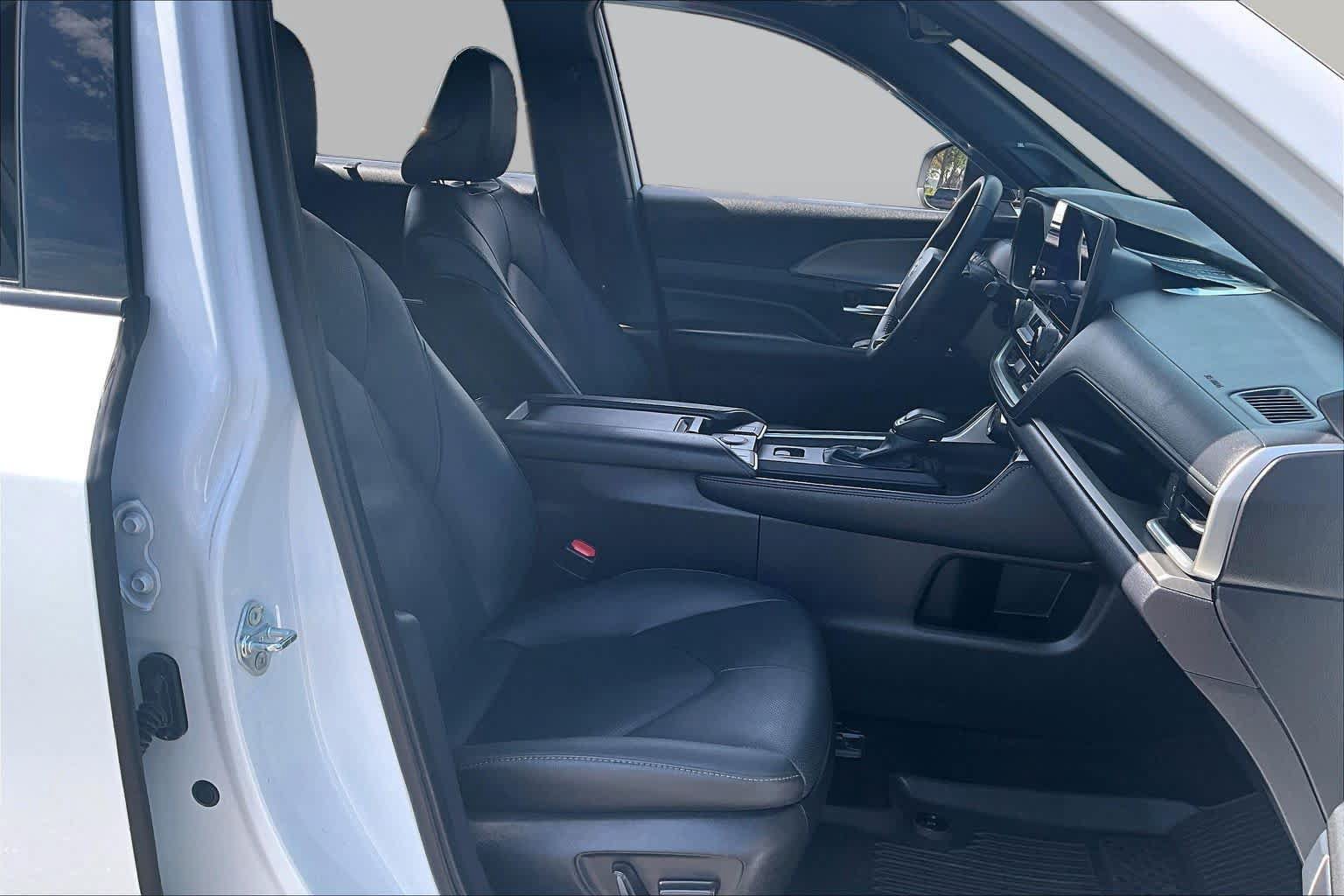 Certified 2025 Toyota Grand Highlander AWD Hybrid image 8
