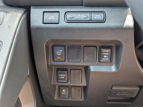 Certified 2025 Nissan Frontier SV w/ SV Convenience Package RWD image 25