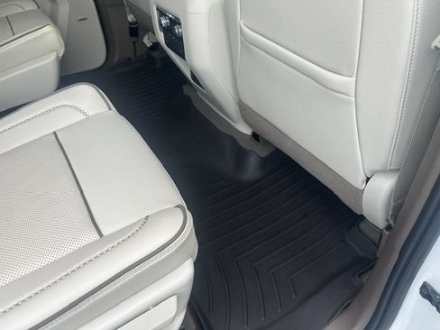 Used 2021 GMC Yukon Denali RWD image 13