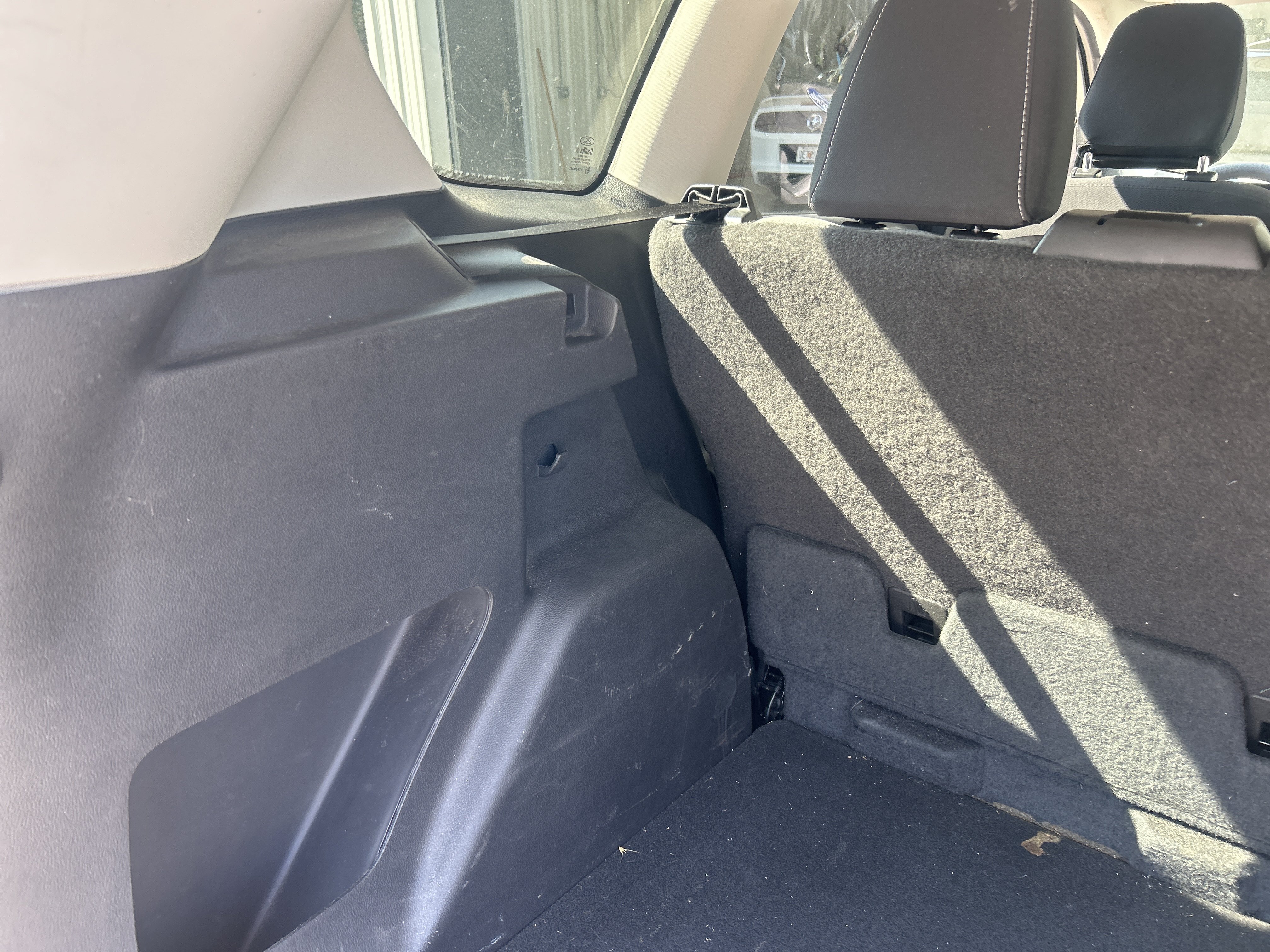 Used 2018 Ford Escape SE FWD image 38