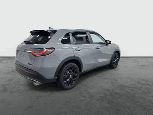 Used 2025 Honda HR-V Sport image 4