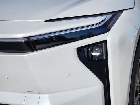 New 2026 Toyota bZ XLE Plus image 5