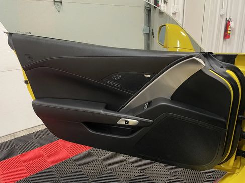 Used 2017 Chevrolet Corvette Grand Sport RWD image 30