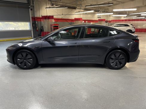 Used 2025 Tesla Model 3 Long Range image 6