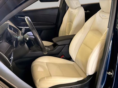 Used 2020 Cadillac XT4 Sport w/ Cold Weather Package FWD image 7