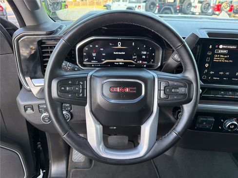 Used 2025 GMC Sierra 1500 SLT AWD/4WD image 22