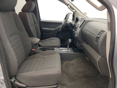 Used 2015 Nissan Frontier S RWD image 19