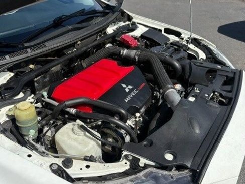 Used 2011 Mitsubishi Lancer Evolution GSR image 13